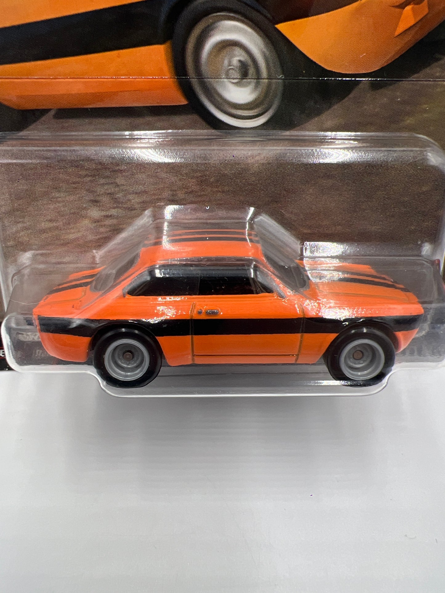 2025 Hot Wheels Premium Fast & Furious #4 Alfa Romeo Giulia Sprint GTA Orange 248B