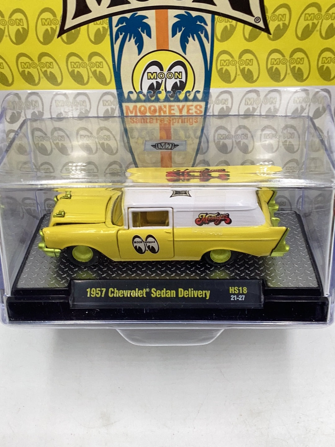 M2 MACHINES 1/64 HOBBY EXCLUSIVE Chase MOONEYES 1957 CHEVY DELIVERY LIMITED EDITION HS18