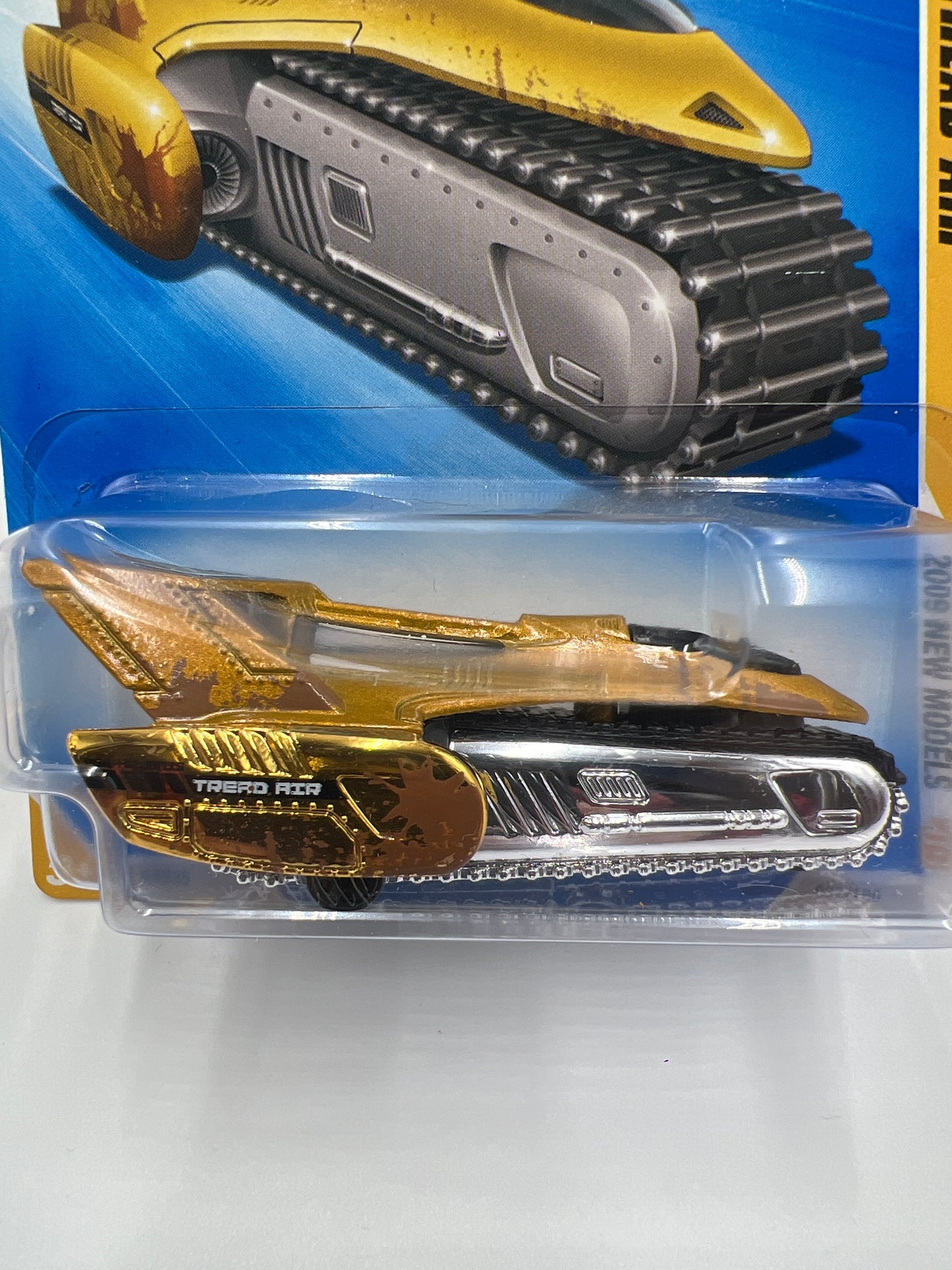 2009 Hot Wheels New Models #32 Tread Air Gold AA8