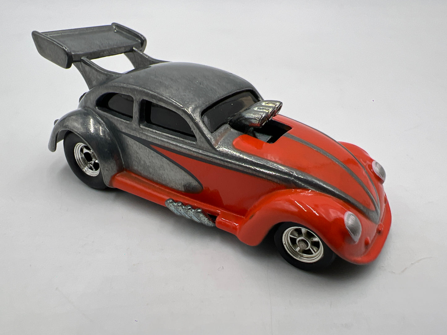 Hot Wheels Garage Premium Volkswagen Drag Beetle Silver/Orange Loose