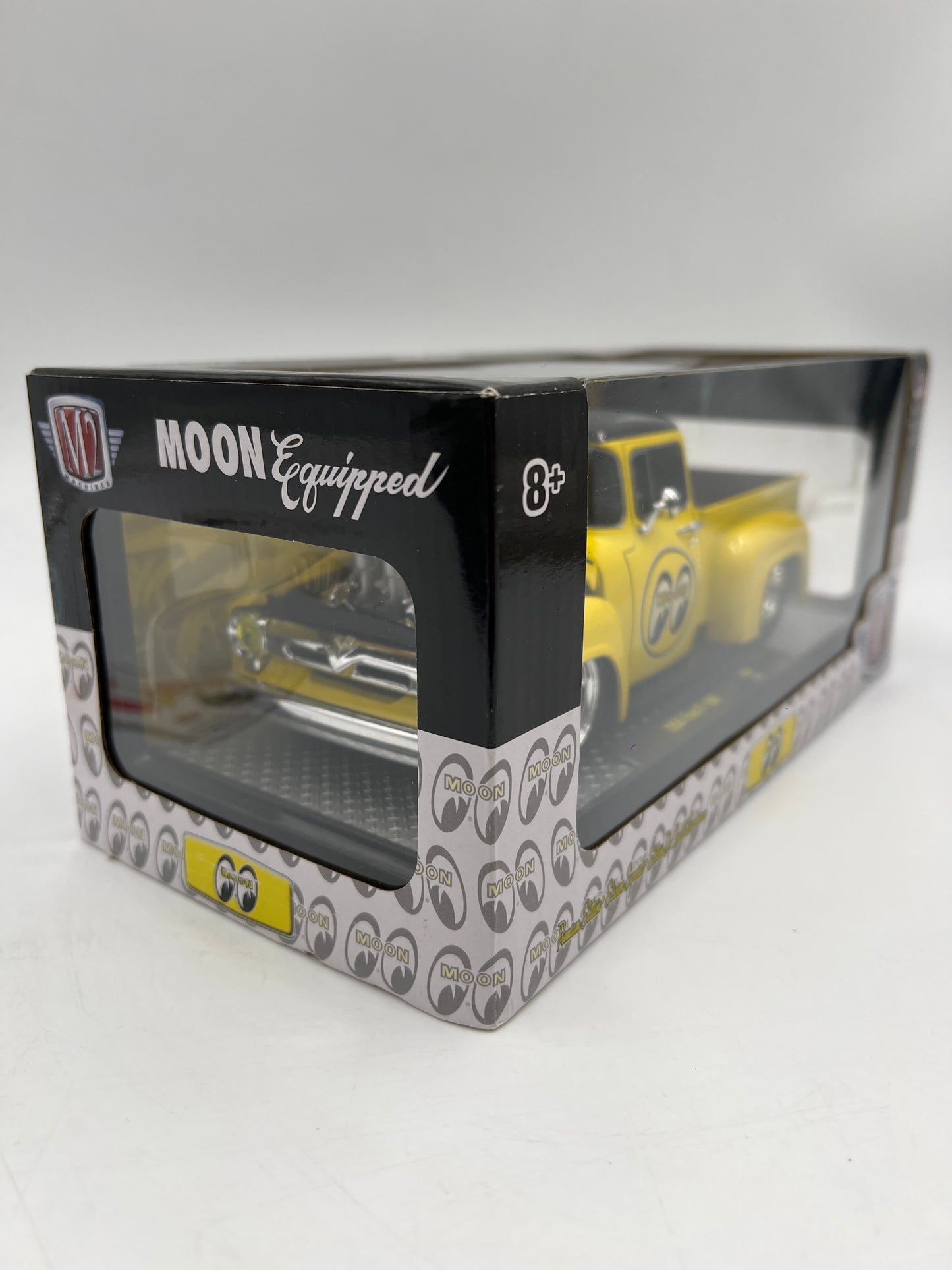 M2 Machines 1/24 Moon Equipped 1956 Ford F-100 Mooneyes Yellow R58