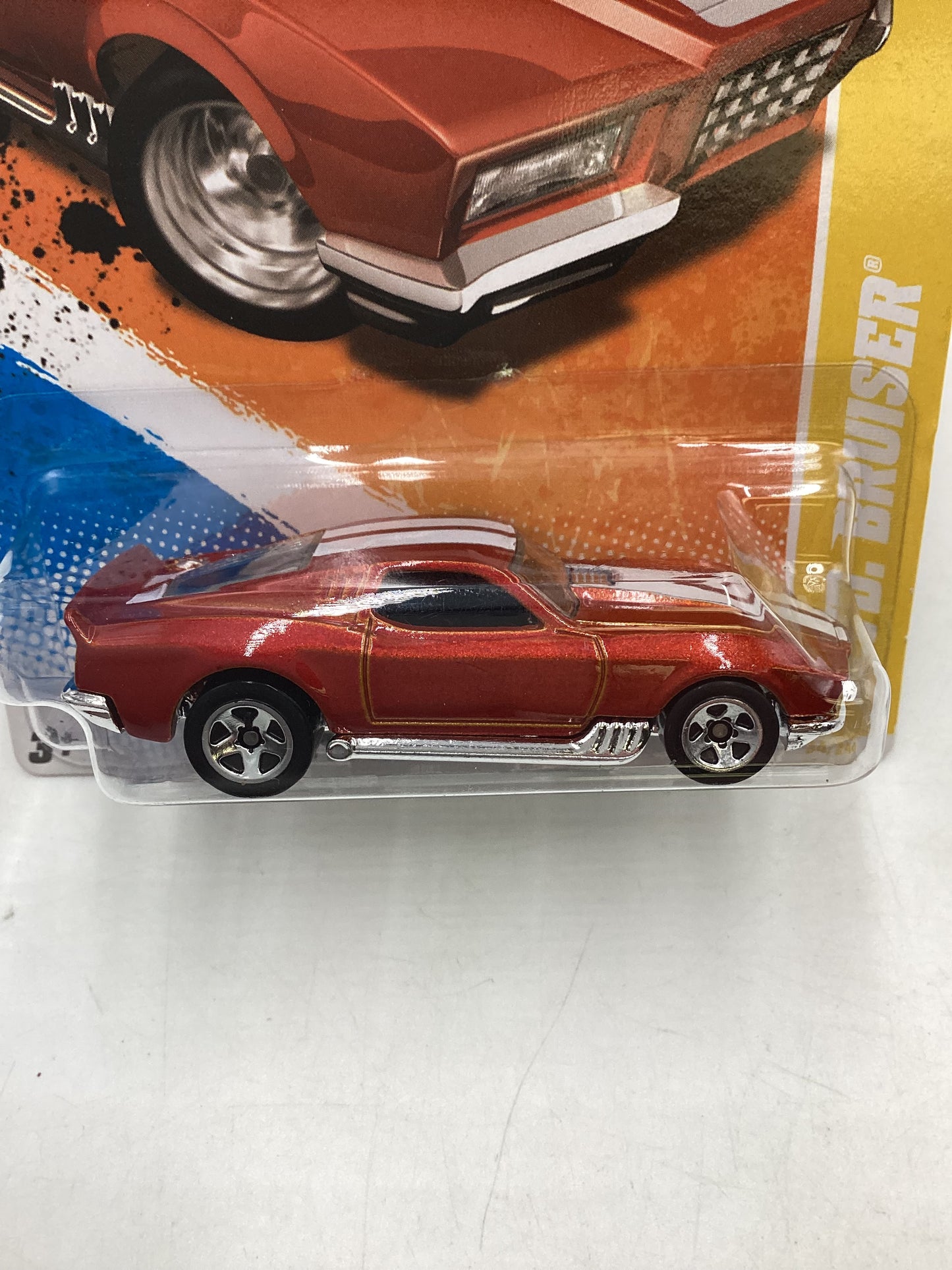 2011 Hot wheels #34 Blvd Bruiser Red 12i