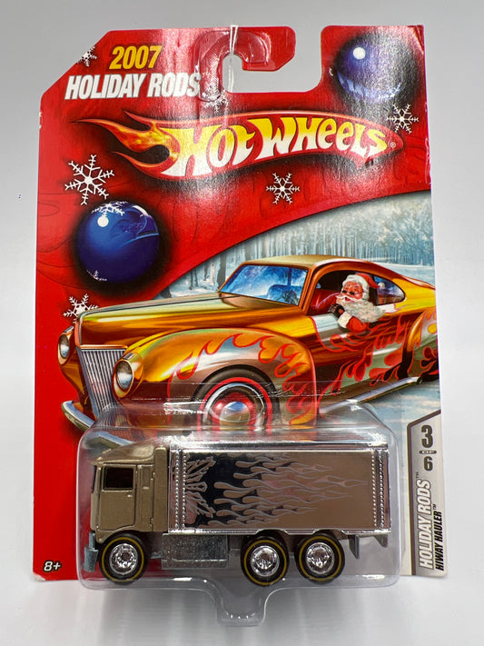 2007 Hot Wheels Holiday Rods #3 Hiway Hauler Gold W/Real Riders 245G