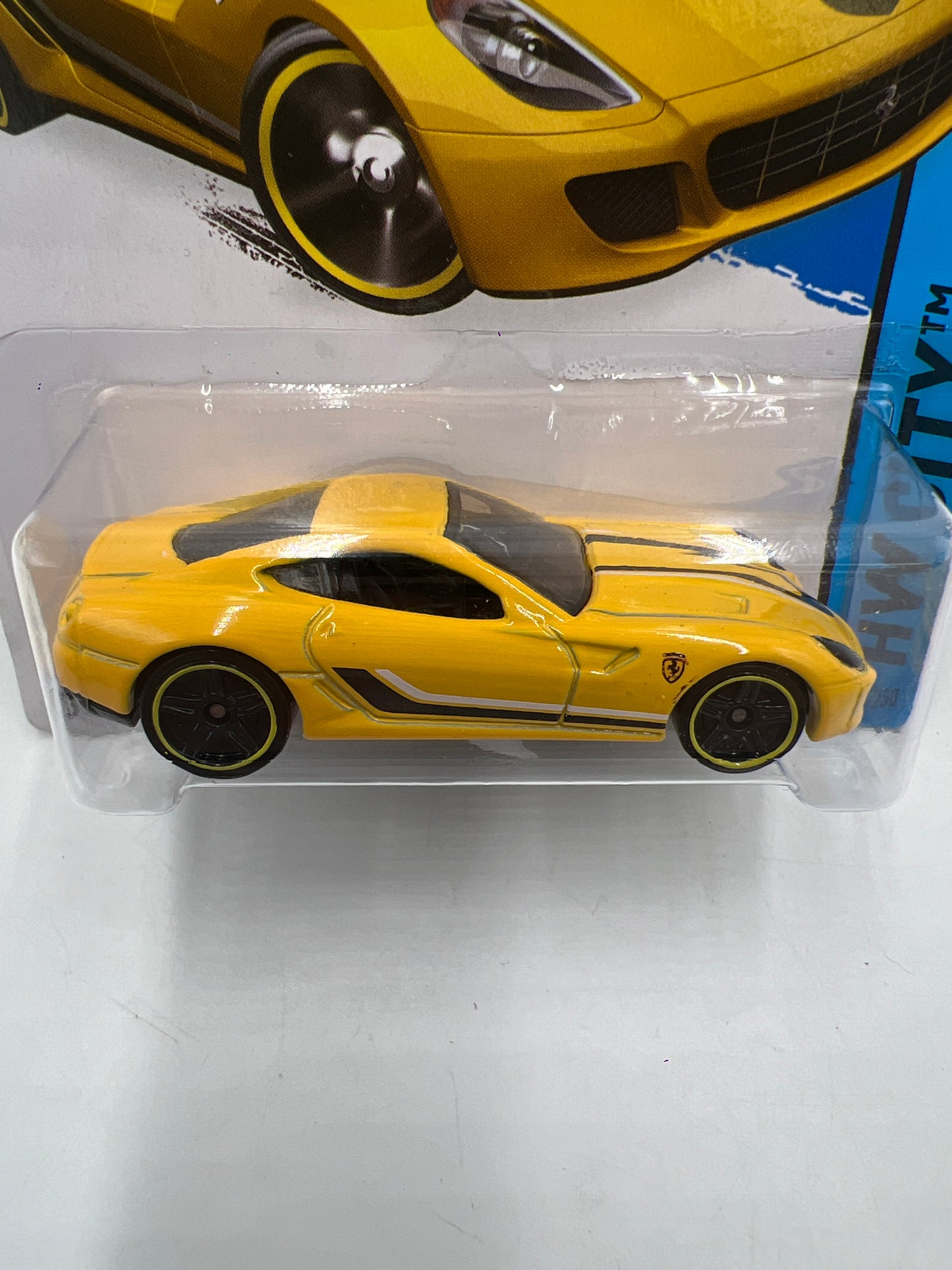 2015 Hot Wheels City #21 Ferrari 599 GTB Fiorano Yellow