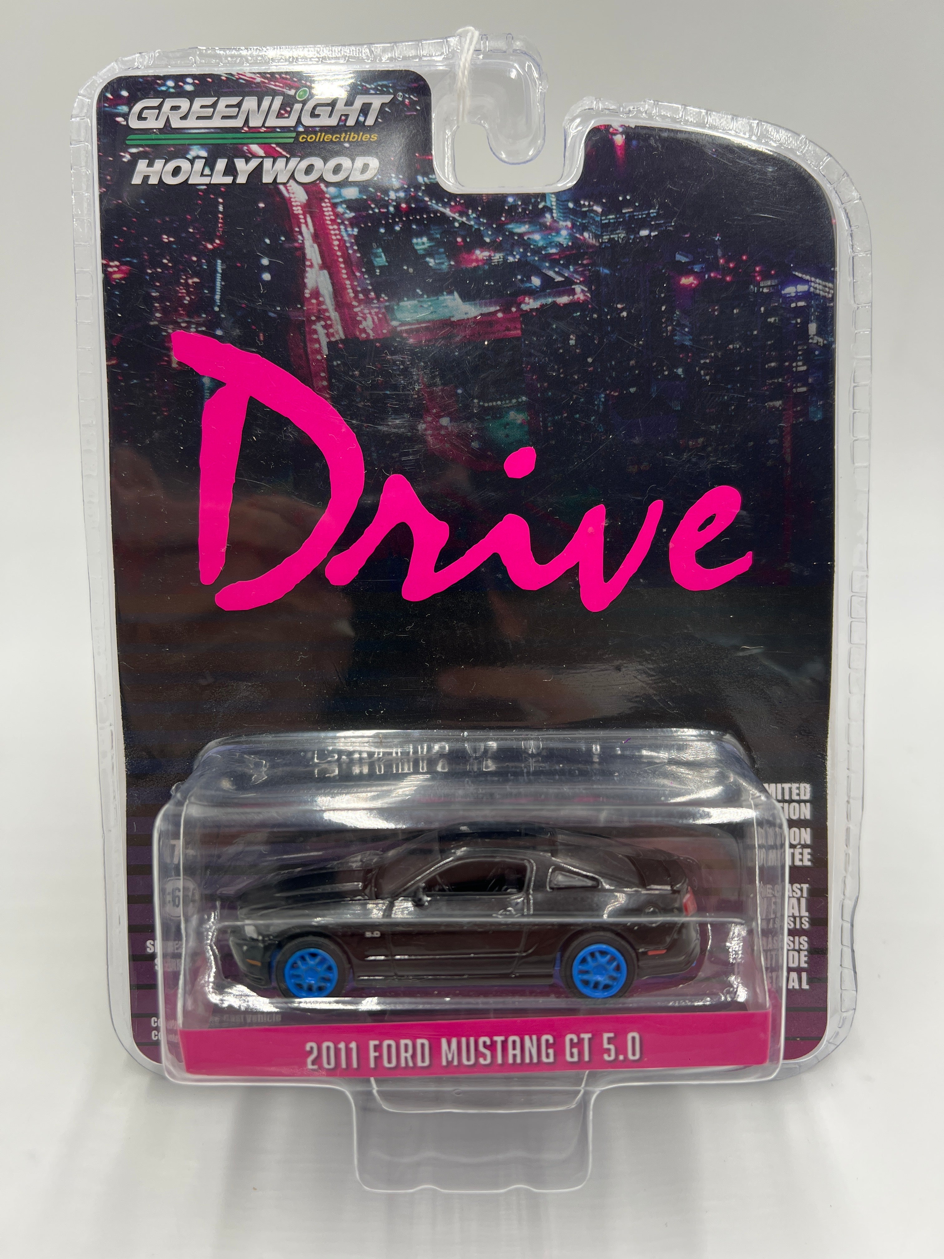 Greenlight Hollywood Series 34 Drive Walmart CHASE 2011 Ford