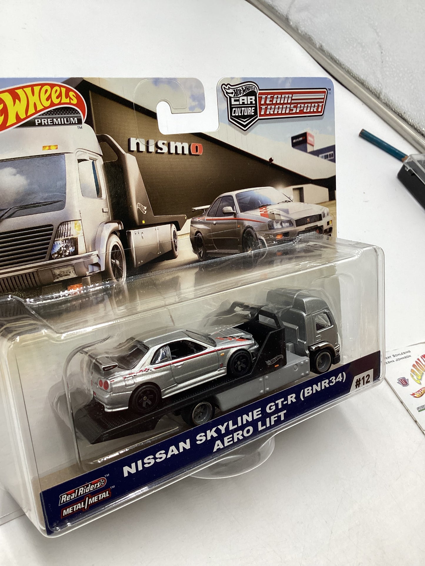 2019 Hot Wheels Team Transport #12 Nissan skyline GT-R r34 Aero Lift W/Protector