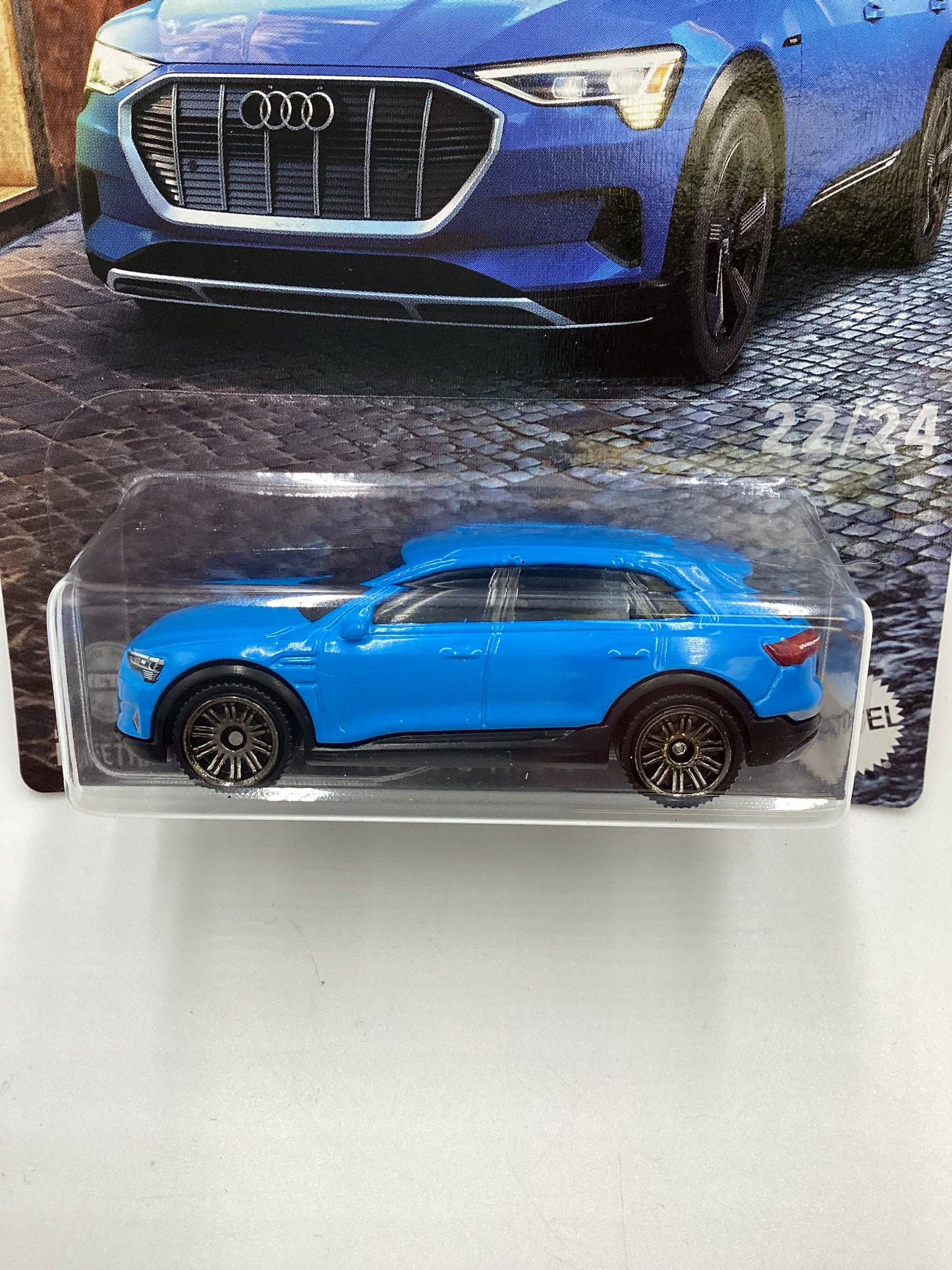 2024 Matchbox European Streets #22 Audi E-Tron Light Blue 165F