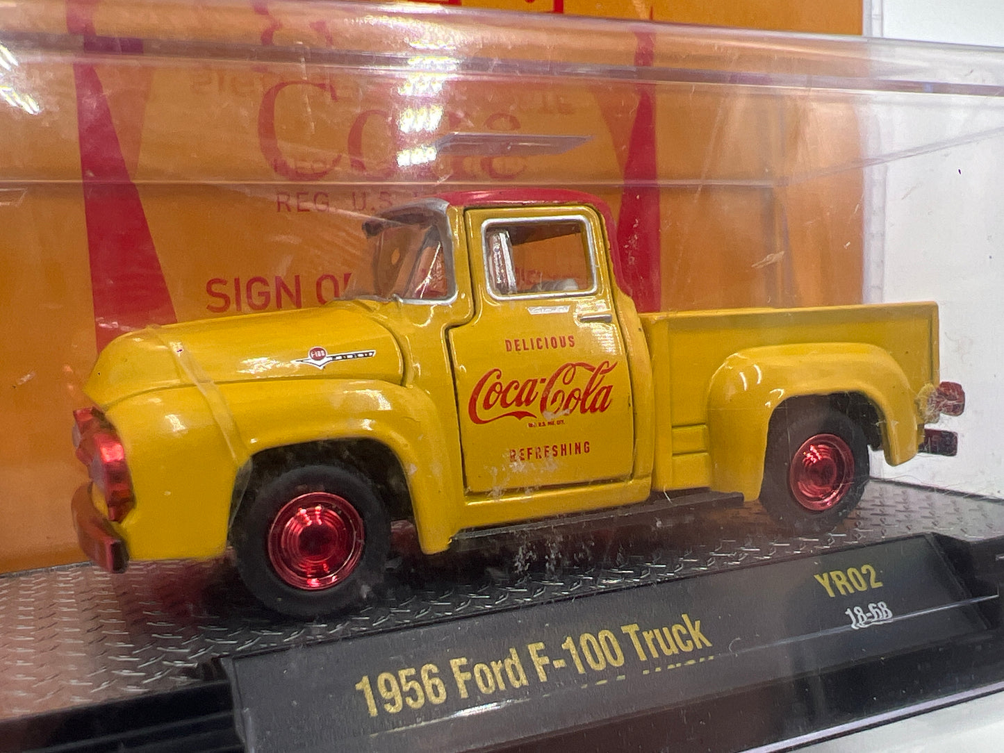 M2 Machines Coca Cola CHASE 1956 Ford F-100 Truck Yellow YR02
