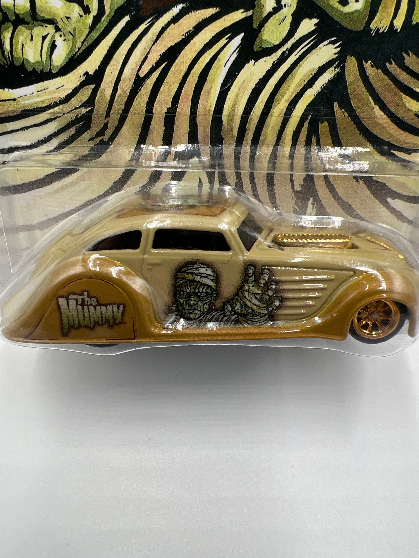 Hot Wheels Premium Universal Studios Monsters The Mummy 1934 Chrysler Airflow 271E