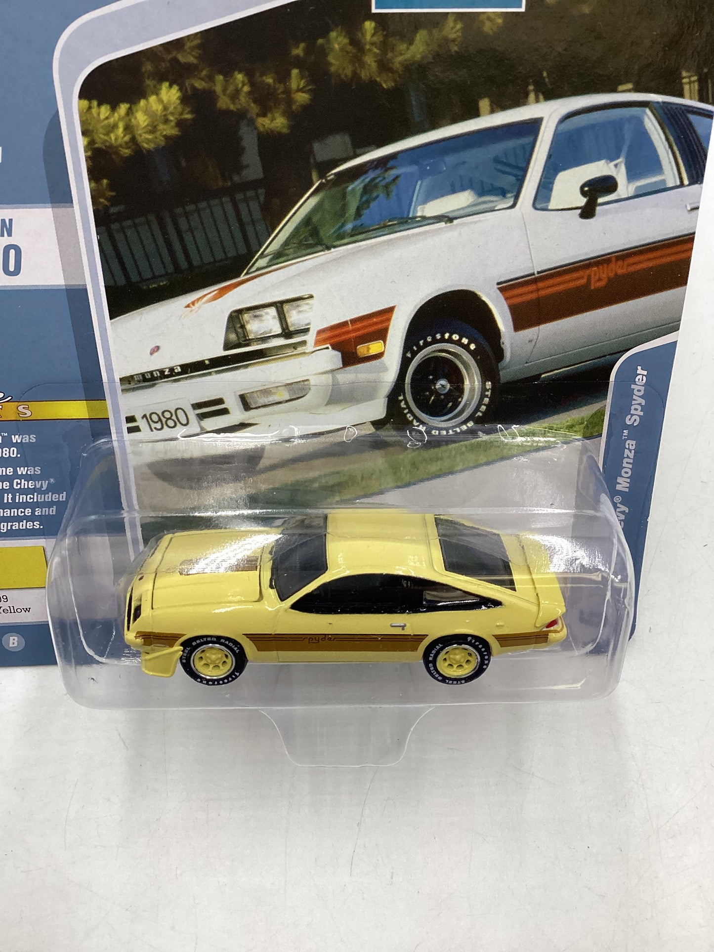 Johnny Lightning Classic Gold Collection Chevrolet 1980 Chevy Monza Spyder 228C