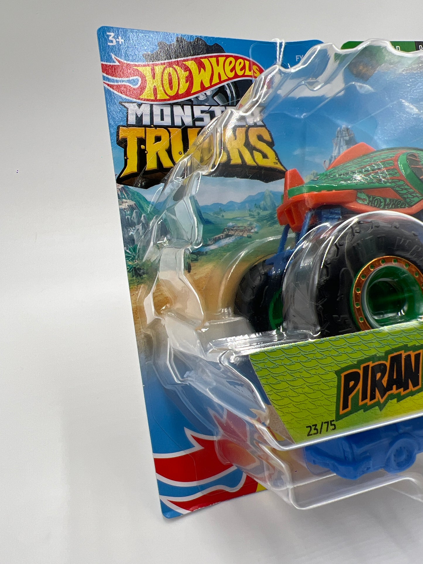 Hot Wheels Monster Trucks Wild Ride #23 Piran-ahhhh piranah 135i