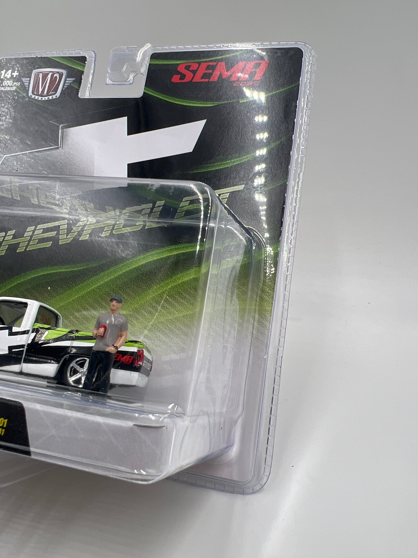 M2 Machines Diorama SEMA 2025 1/1000 1990 Chevrolet C1500 Silverado FL01