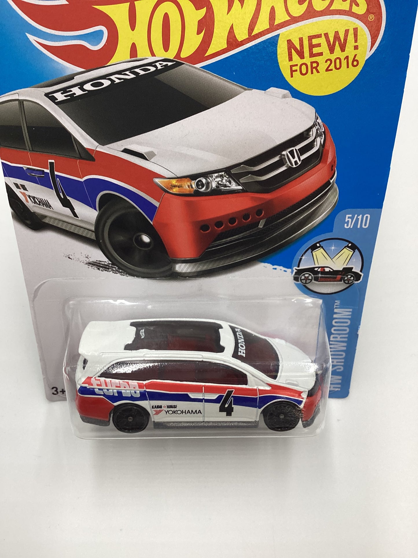 2016 Hot Wheels #115 Honda Odyssey White Yokohama 79D