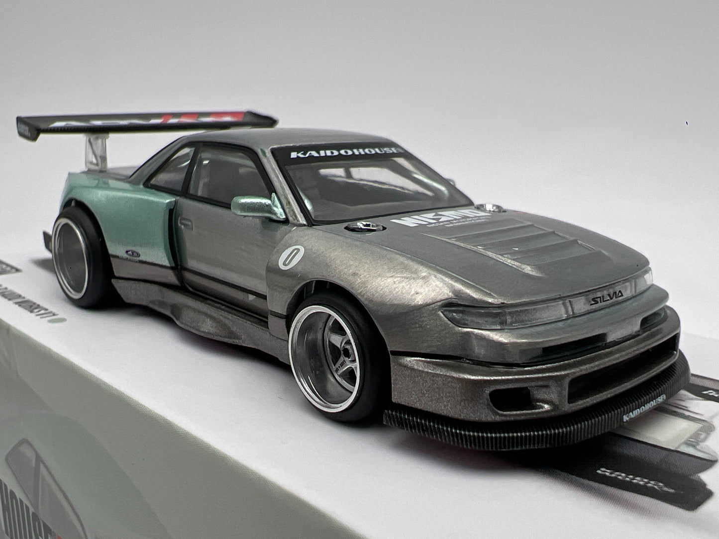 Mini GT Kaido House #232 CHASE Nissan Silvia S13-R Kaido Works V1