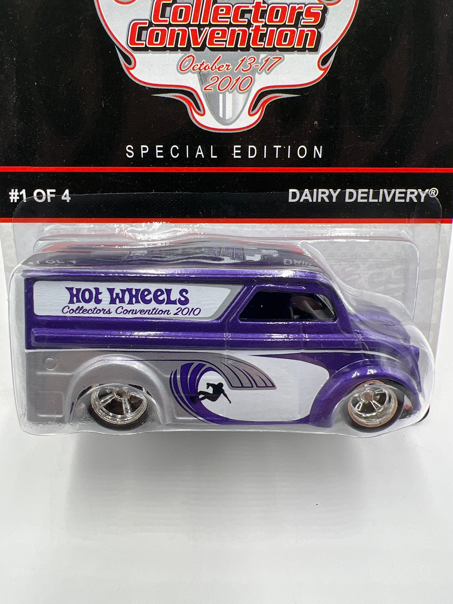2010 Hot Wheels 24th Annual Collectors Convention LA #2384/2400 Dairy Delivery W/Protector
