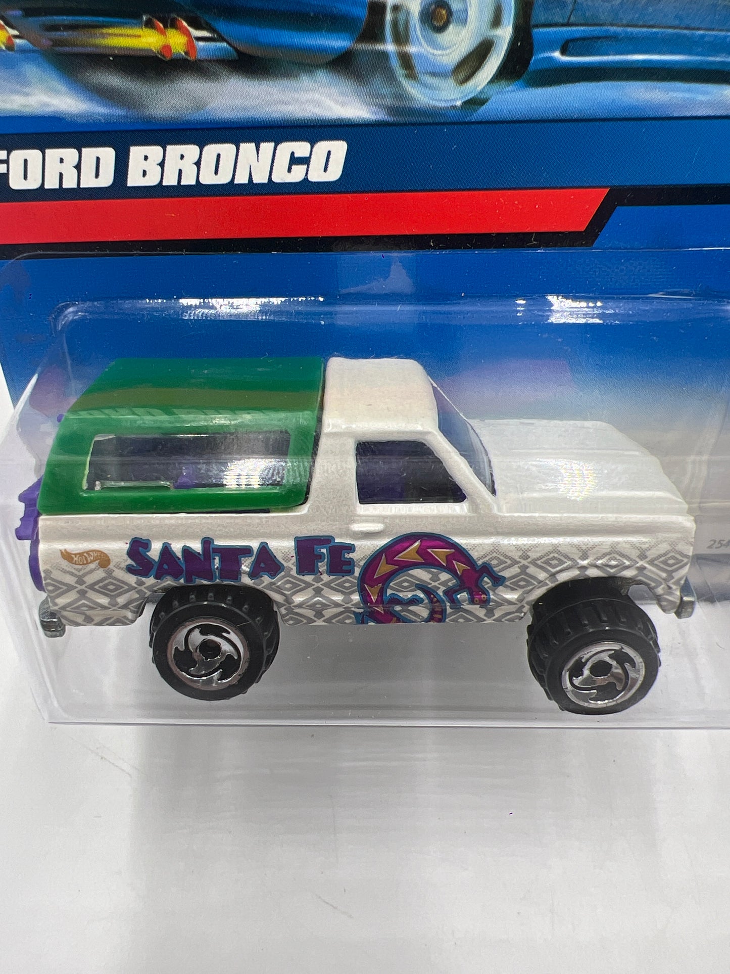 2000 Hot Wheels #198 Ford Bronco White 32E