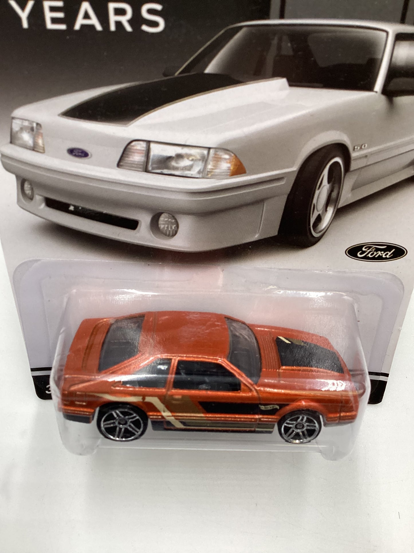 Hot Wheels Mustang 50 Years #4 92 Ford Mustang Orange 153D