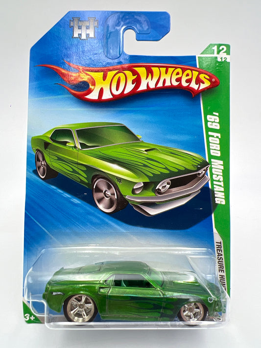 2010 Hot Wheels Super Treasure Hunt #56 69 Ford Mustang Green W/Protector