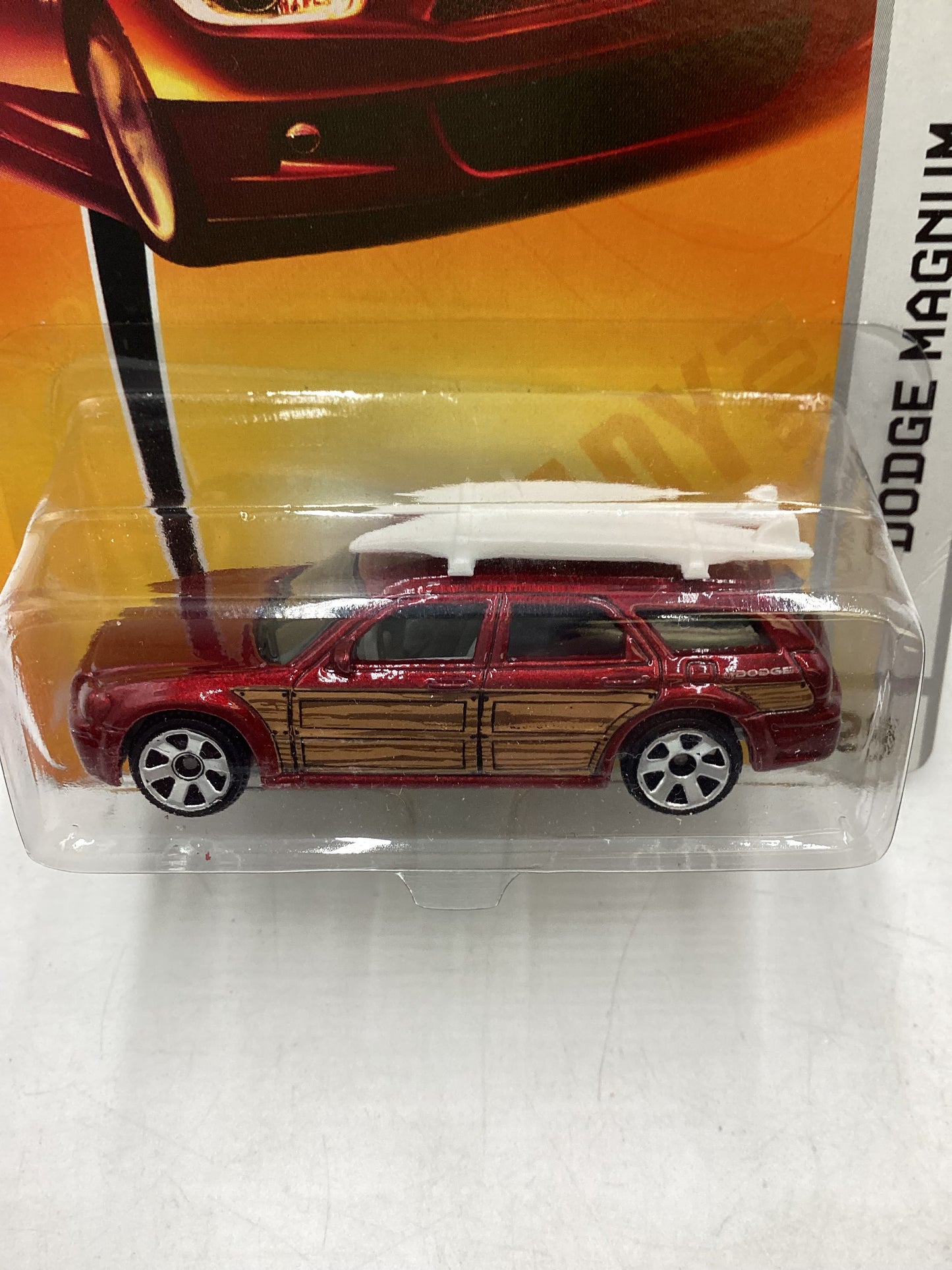 Matchbox  Metro Rides 2009 #29 Dodge Magnum Red 208B