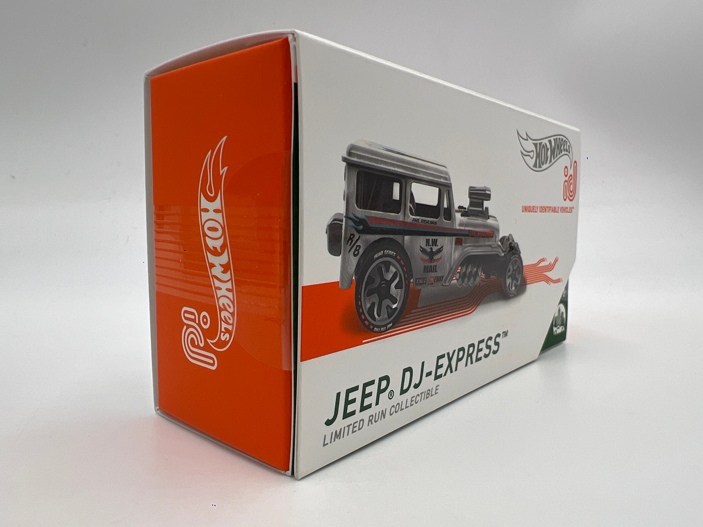 Hot Wheels iD Metro Series 1 #3 Jeep DJ-Express Silver Sealed