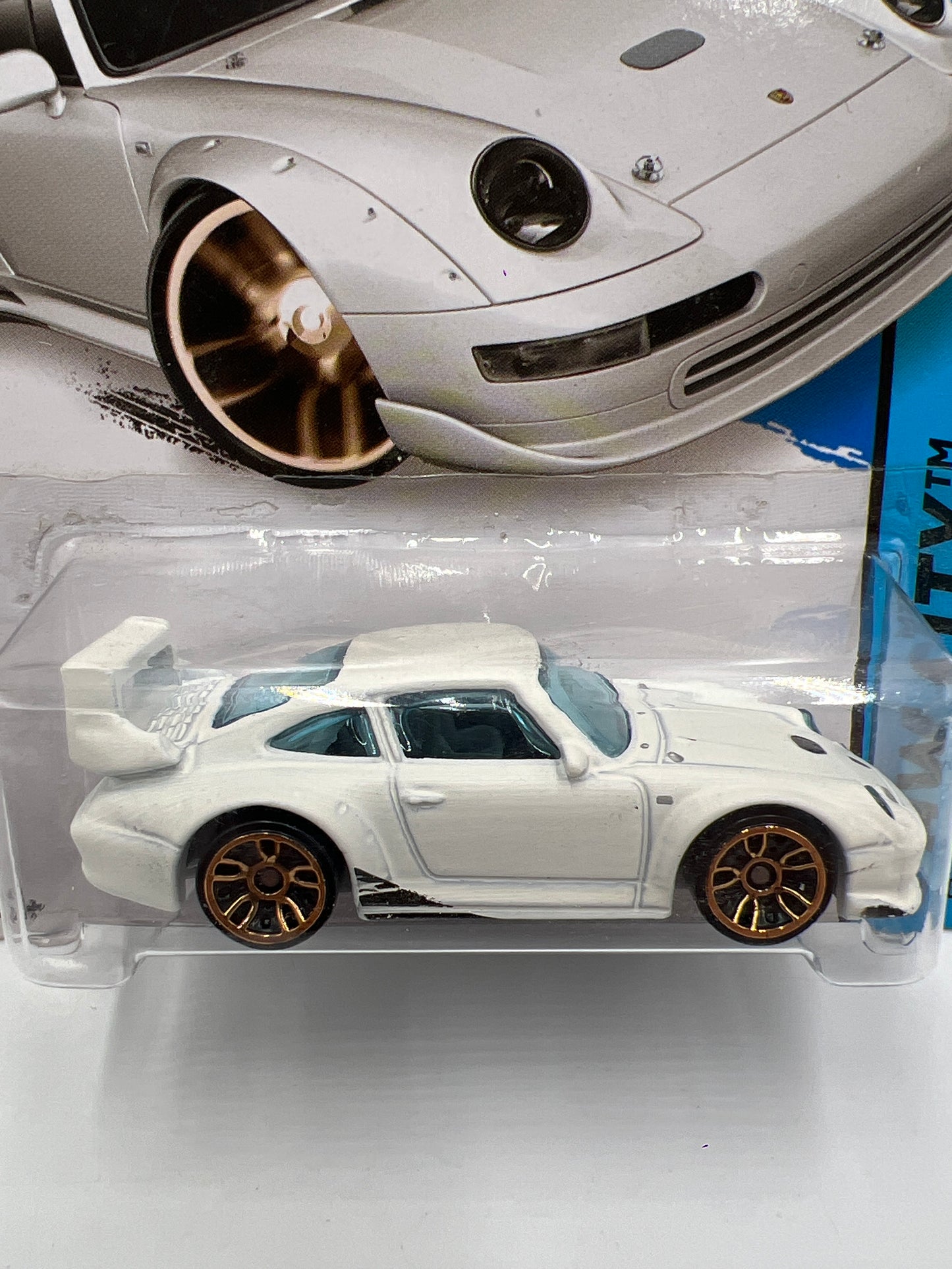 2014 Hot Wheels City #27 Porsche 993 GT2 White