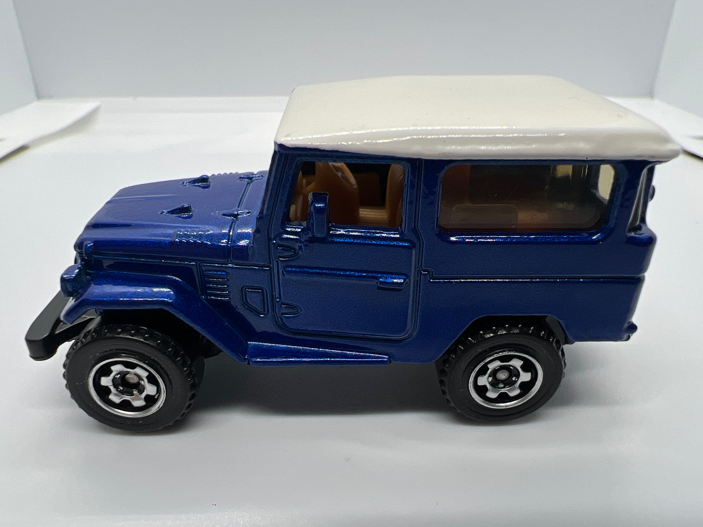 Matchbox 1/64 1968 Toyota Land Cruiser FJ40 Blue Loose