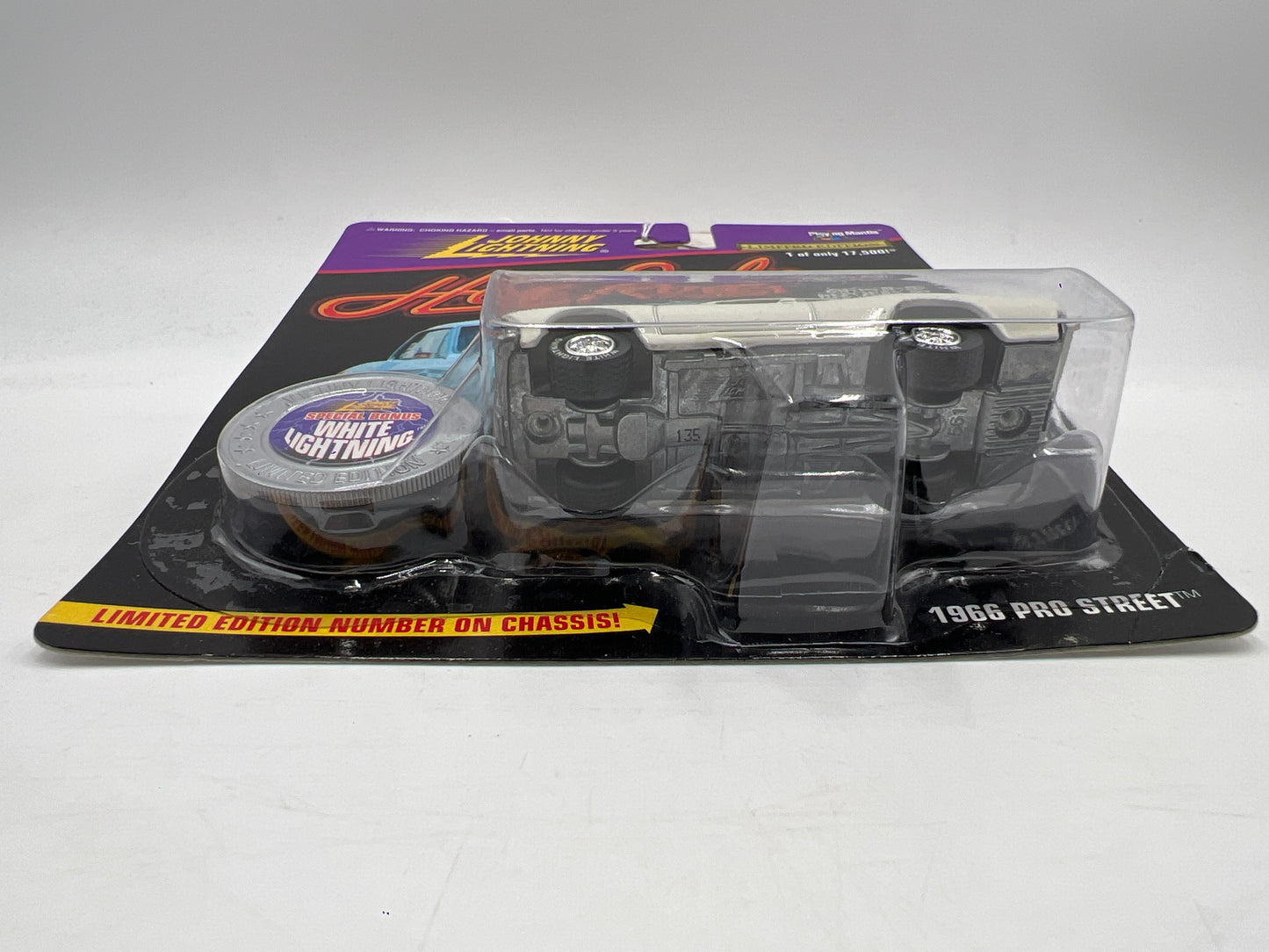 Johnny Lightning White Lightning Chase Hot Rods #135 1966 Pro Street Chevelle SS White