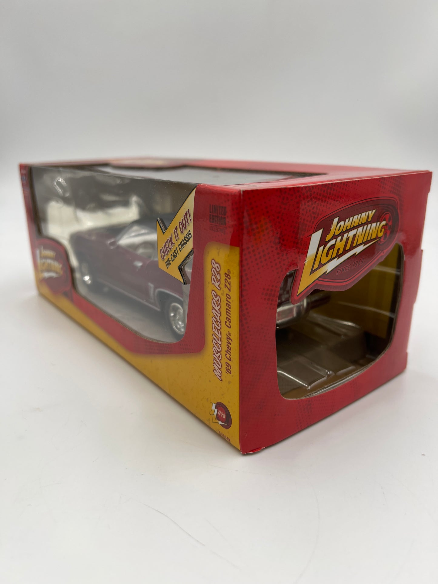 Johnny Lightning 1:24 Scale White Lightning Chase Muscle Cars R28 69 Chevy Camaro Z28 Red VHTF