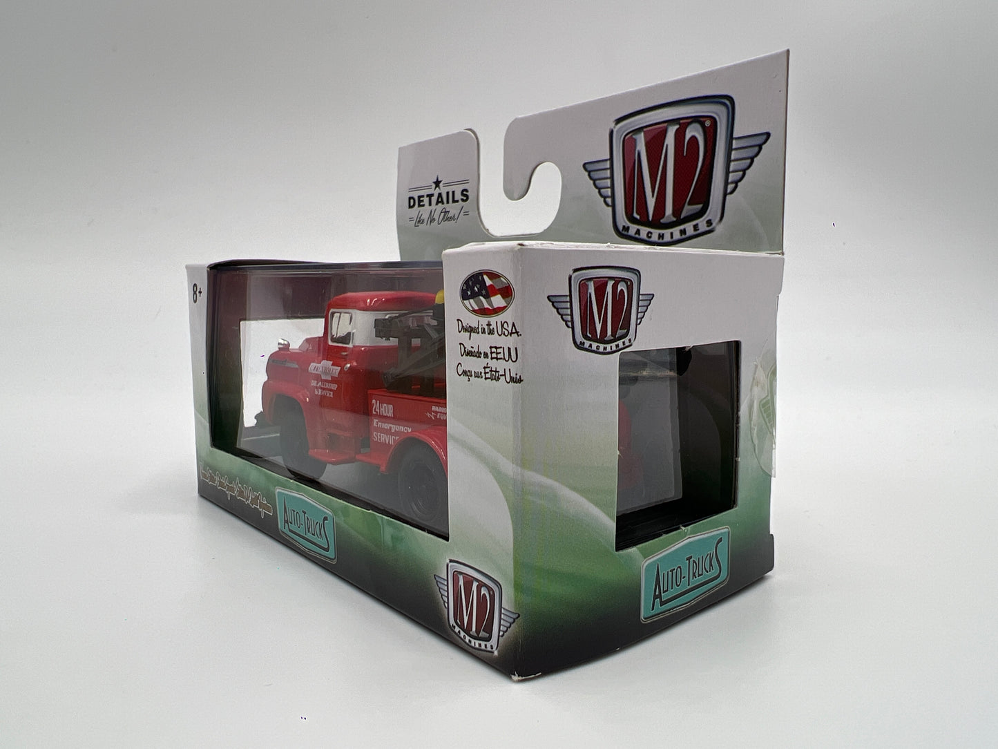 M2 Machines Auto-Trucks 1958 Chevrolet LCF Tow Truck Red R42 Cracked Case