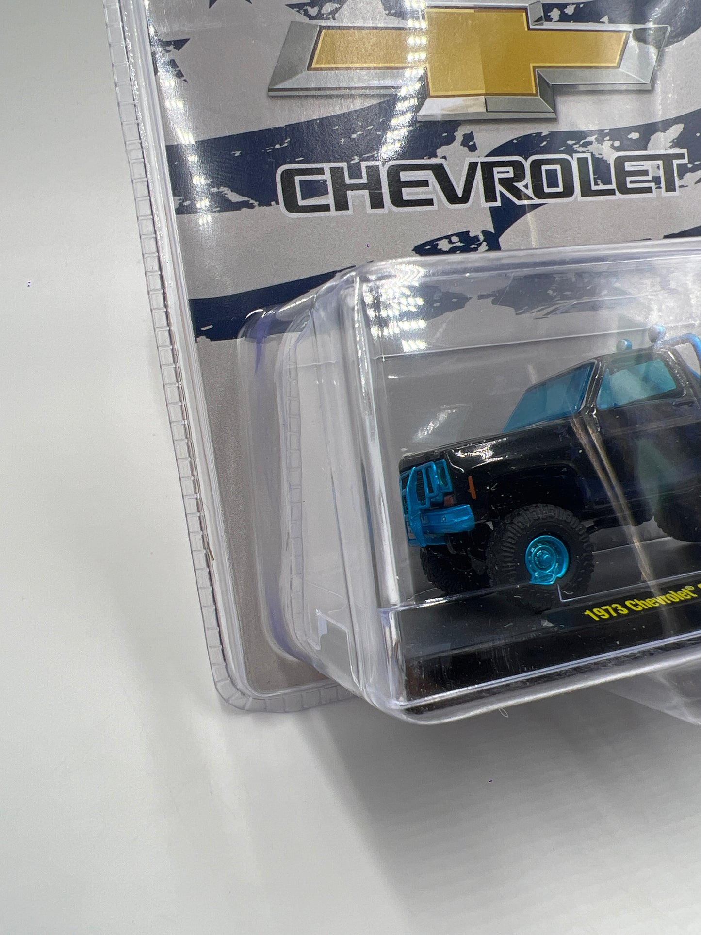 M2 Machines MiJo Exclusives CHASE 1973 Chevrolet Cheyenne Super 10 4x4 Black/Blue MJS34