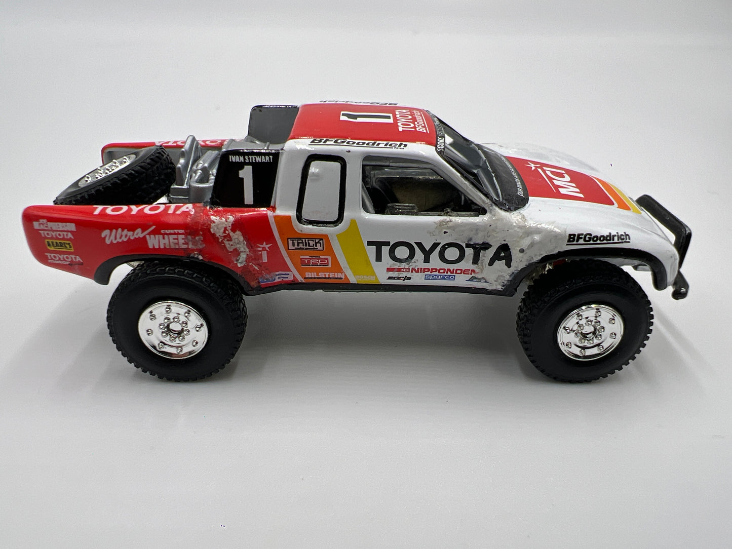 Hot Wheels 100% Black Box Premium Toyota Baja Truck White Loose Paint Damage/Touch Up