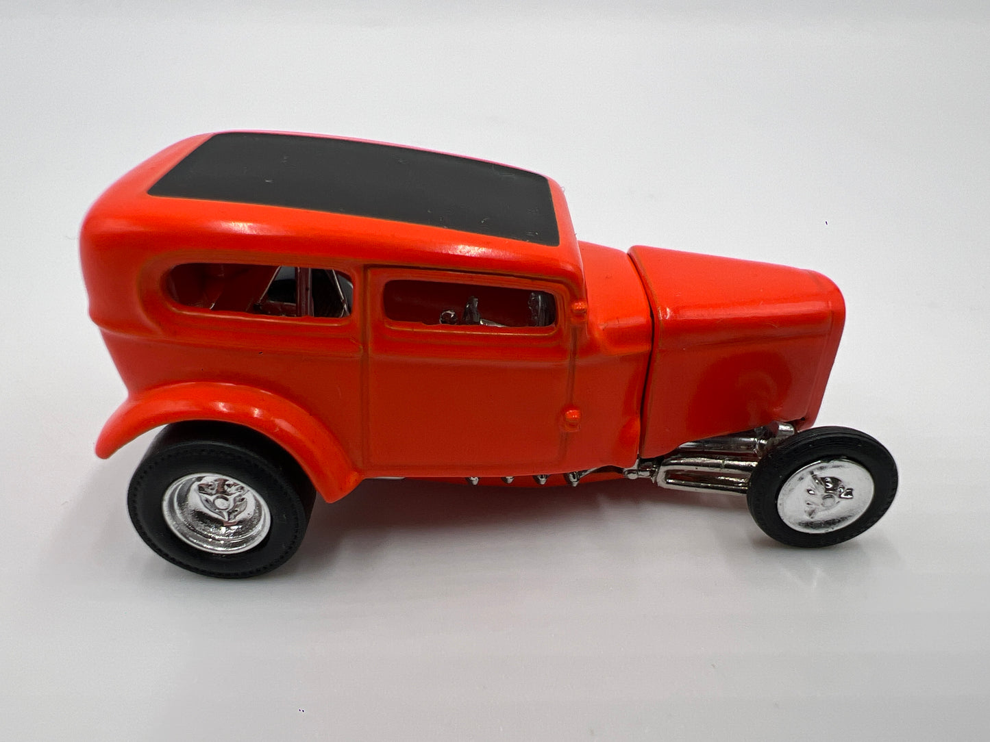 Hot Wheels Collectibles 1/64 Rod & Custom Orange Crate Loose