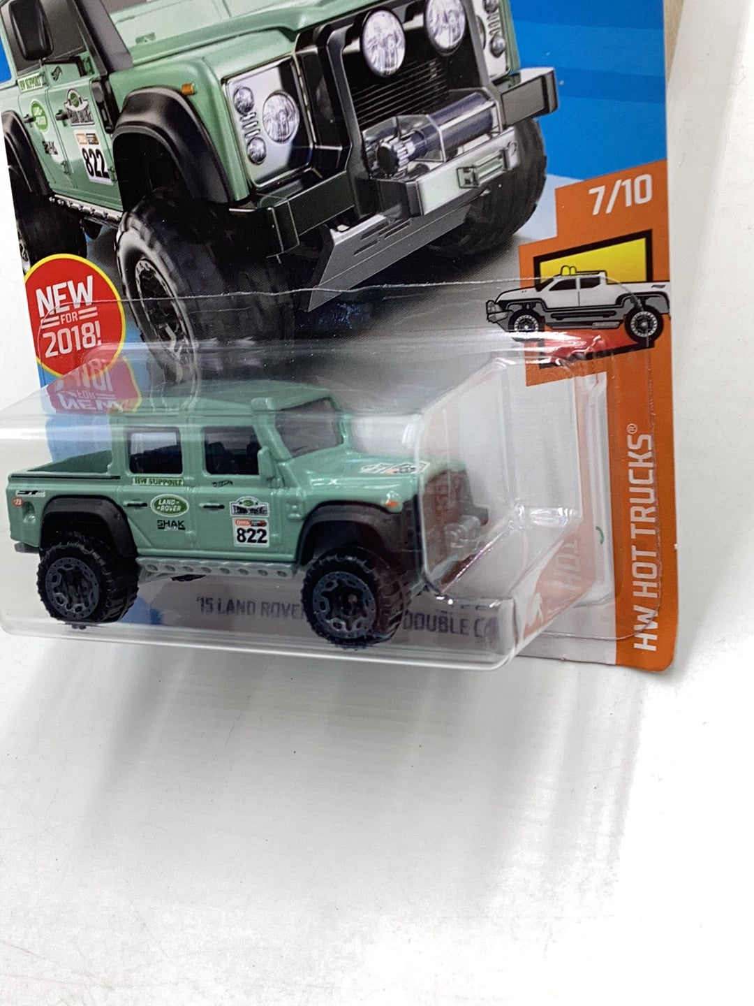 2018 Hot wheels #158 ‘15 Land Rover Defender Double Cab 63G