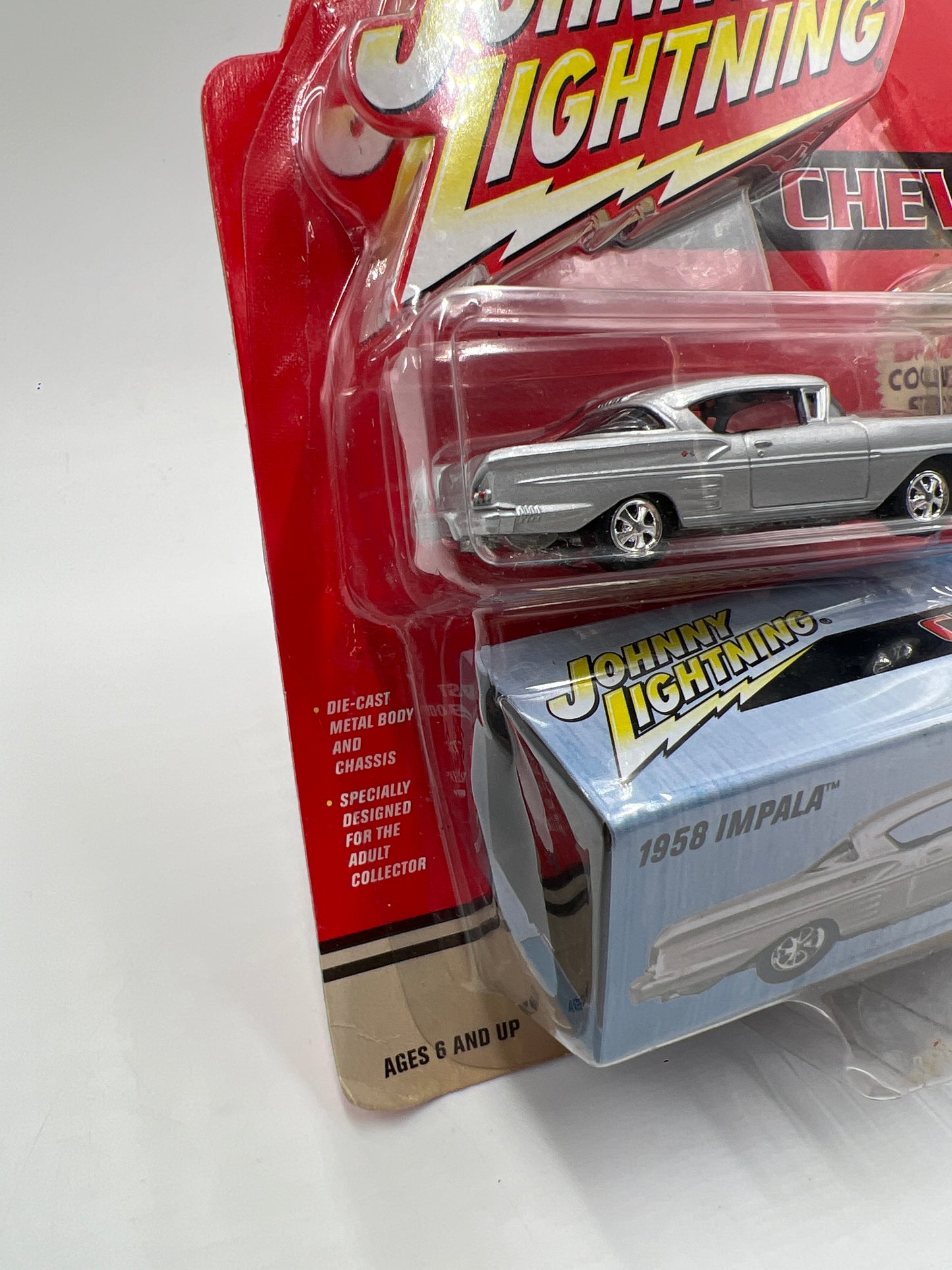Johnny Lightning Pro Collector Series #42 1958 Chevy Impala Silver W/Storage Tin 220B