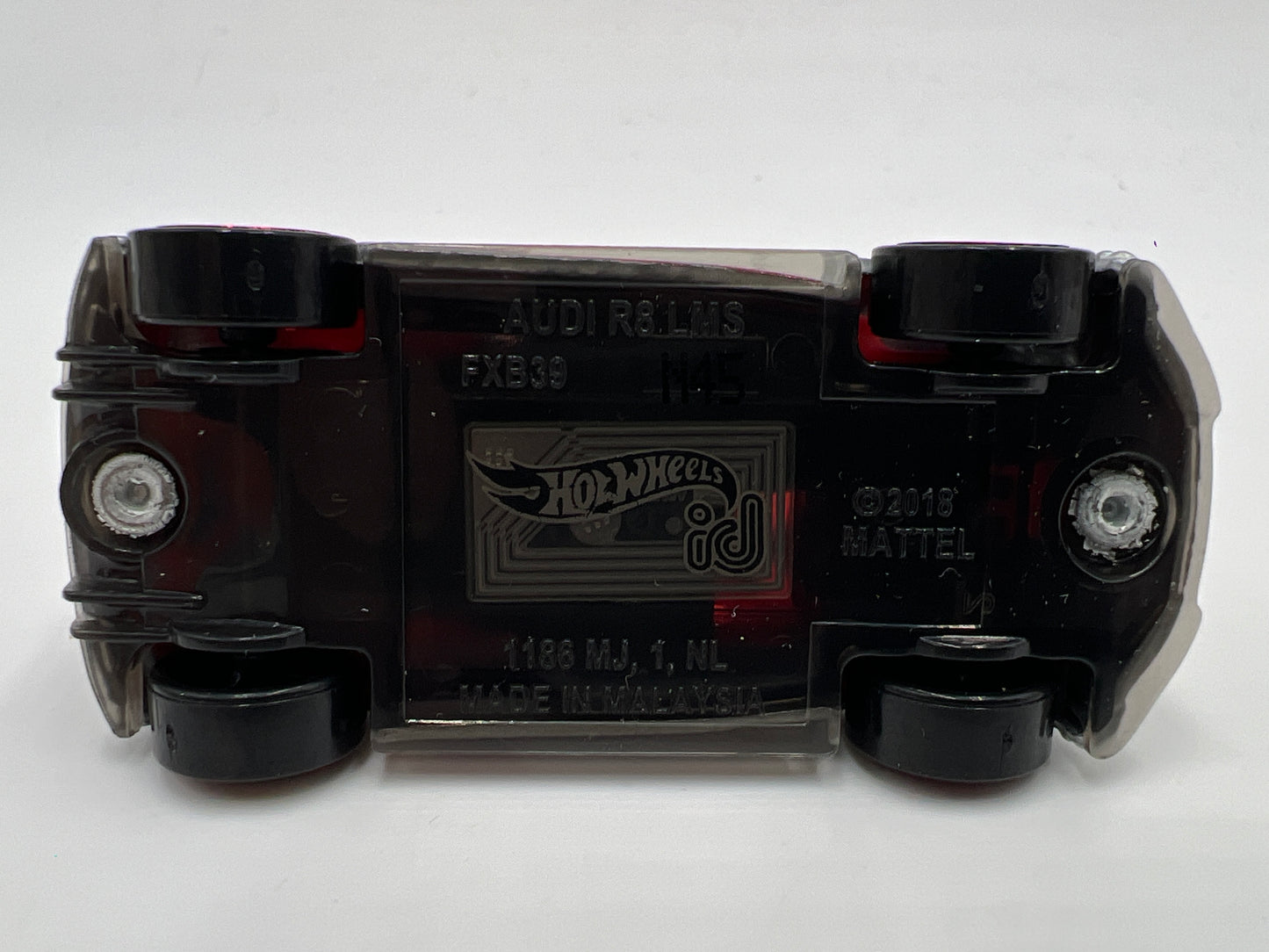 Hot Wheels iD World Race Series 2 #2 Audi R8 LMS Silver