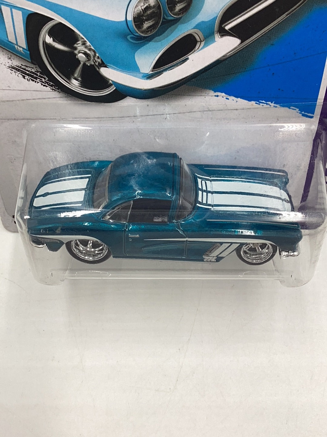 2013 hot wheels super treasure hunt #207 62 Corvette W/Protector