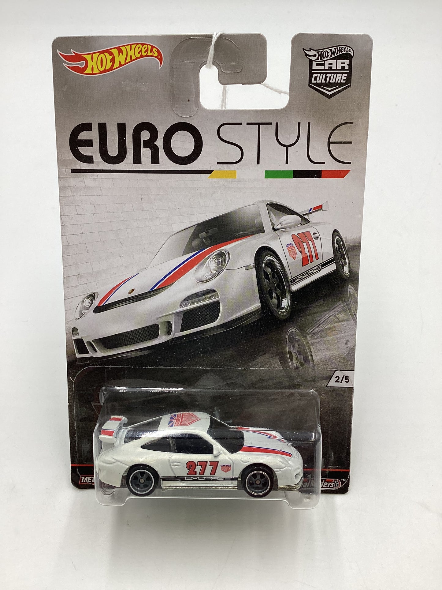 Hot wheels 2016  Euro Style #2 Porsche 911 GT3 RS w/protector