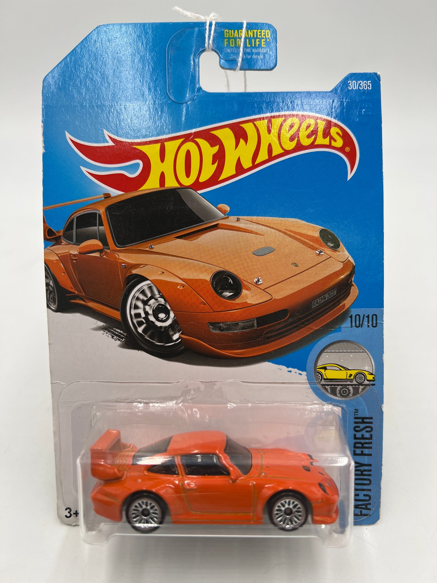 2016 Hot Wheels Factory Fresh #30 Porsche 993 GT2 Orange *Card Not Perfect*