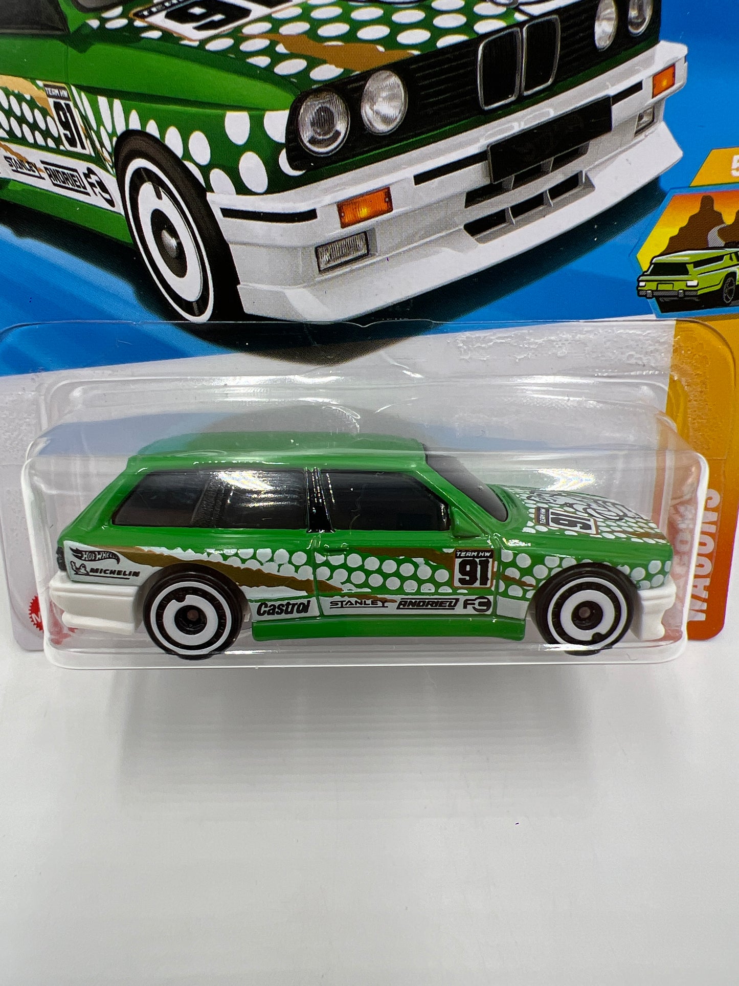2025 Hot Wheels P Case Wagons #245 BMW M3 Wagon Green 108B