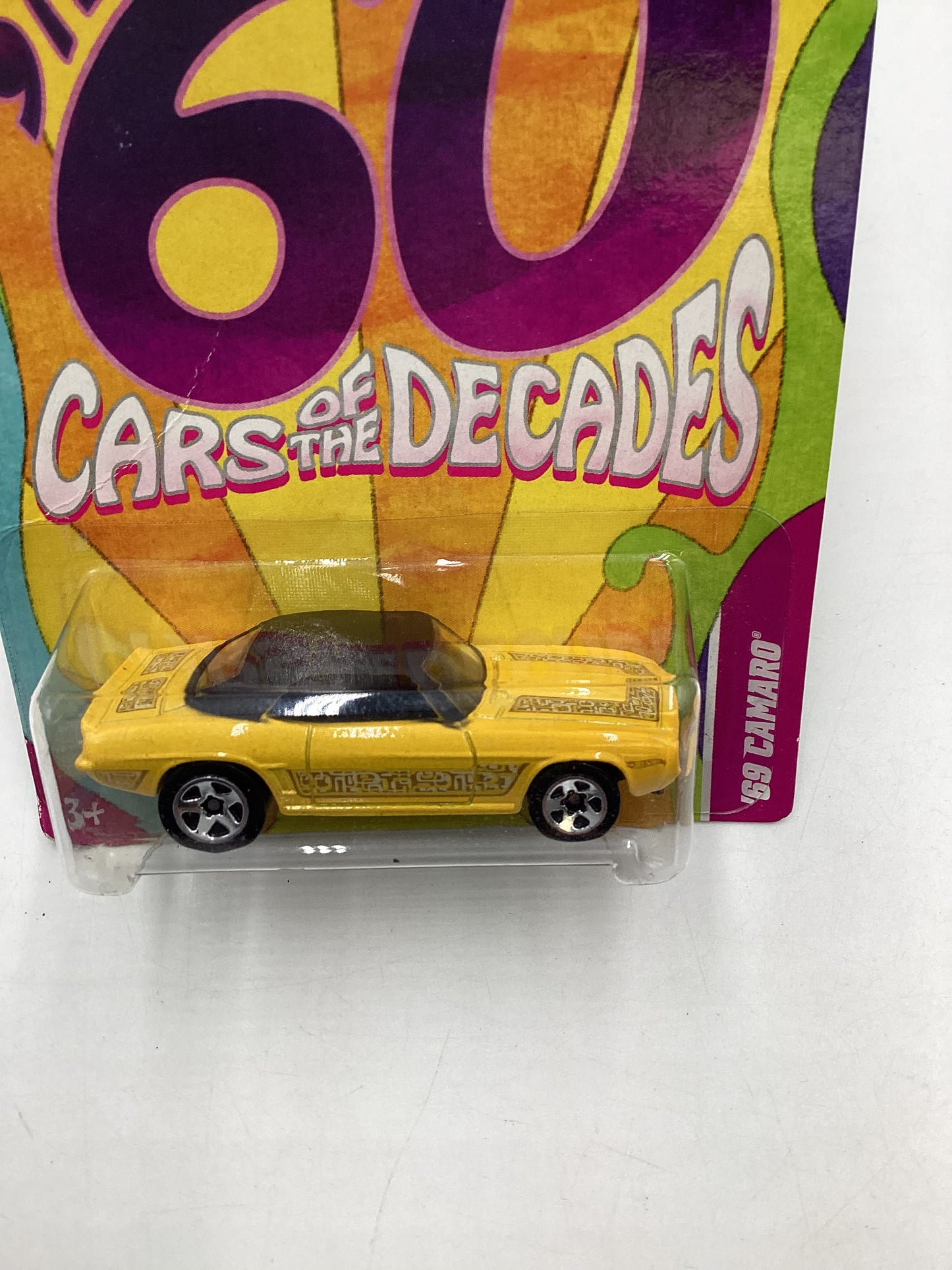 2011 Hot wheels 60’s Cars of the Decade 13/32 69 Camaro 160B