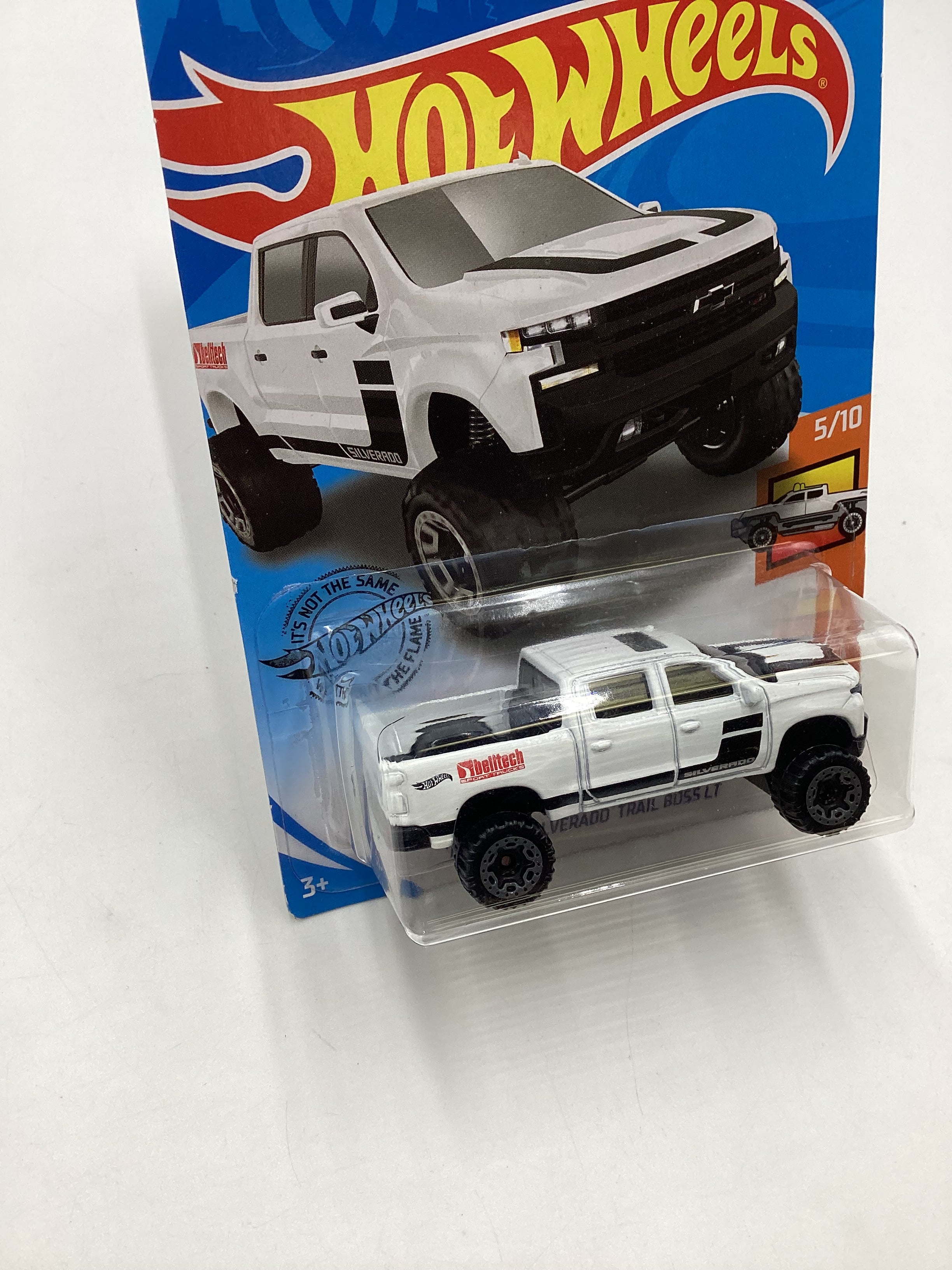 FDF3669E-AA00-4341-BB56-