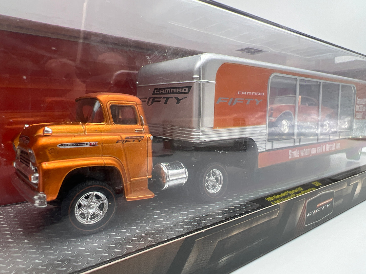 M2 Machines Auto Haulers S26 Walmart Exclusive 1959 Chevrolet Spartan LCF & Camaro SS/RS 396