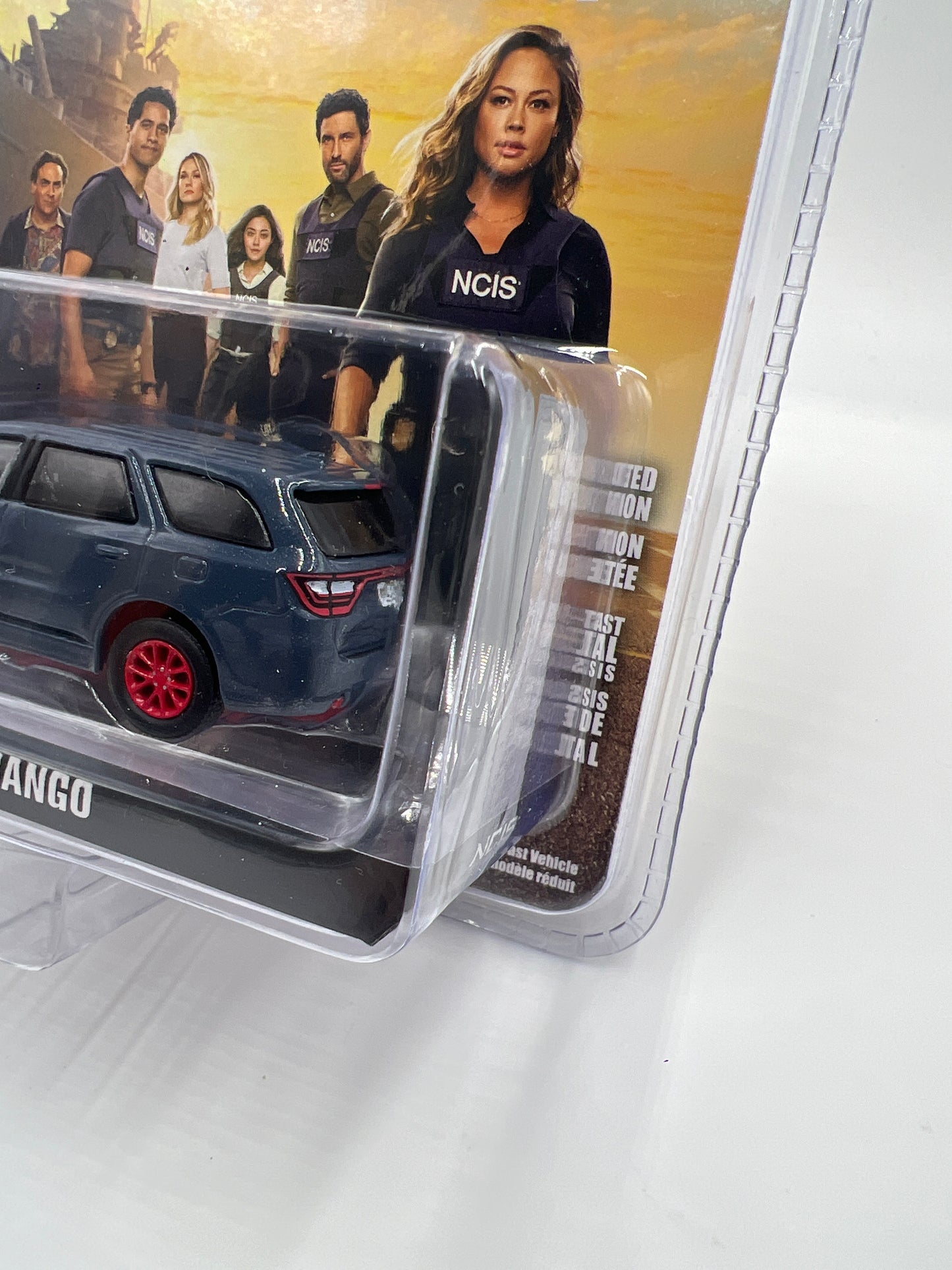 Greenlight Hollywood Series 42 Target Chase NCIS Hawai’i 2018 Dodge Durango Gray