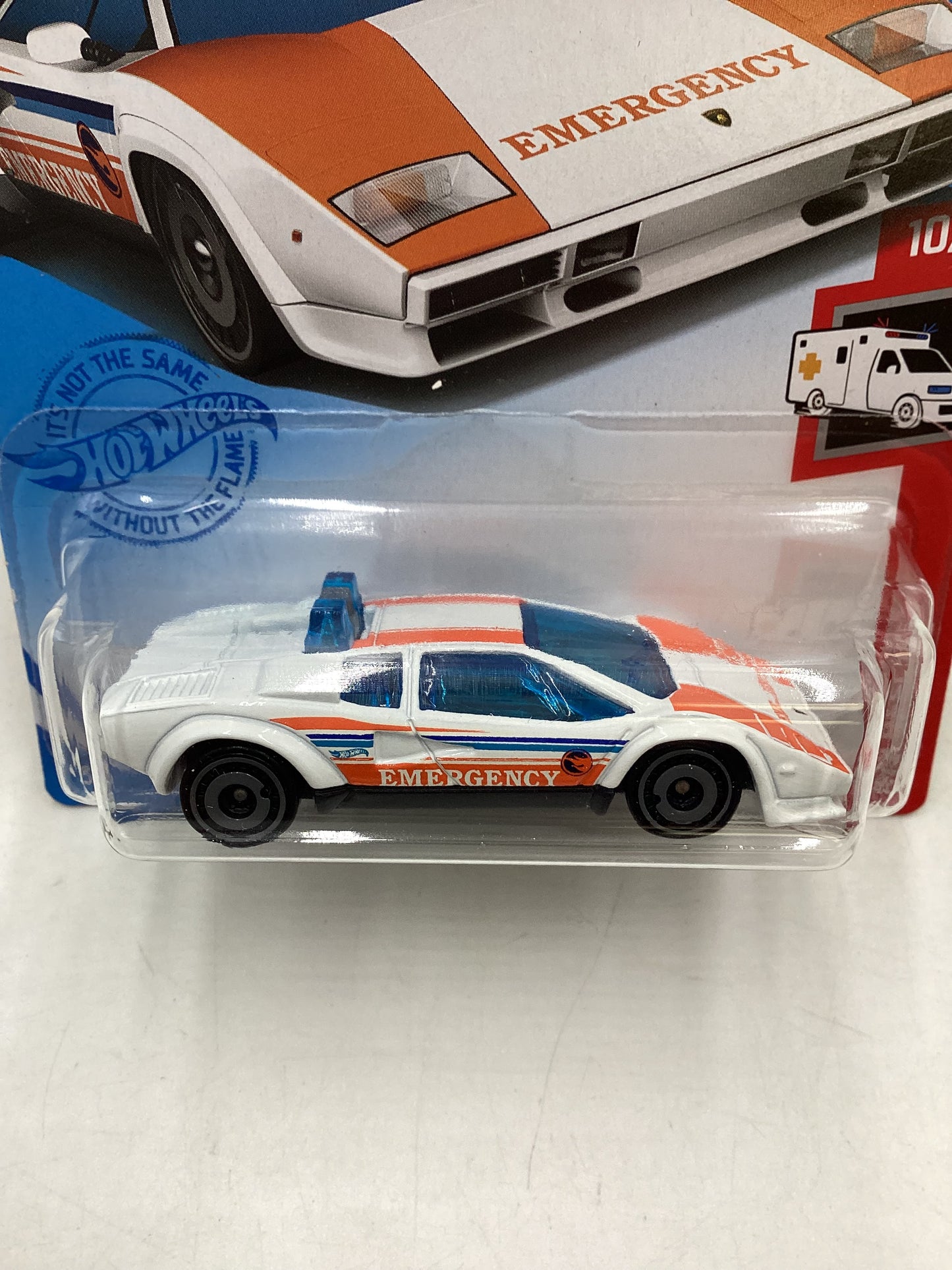 2021 Hot wheels Treasure Hunt #247 Lamborghini Countach Police Car 275D