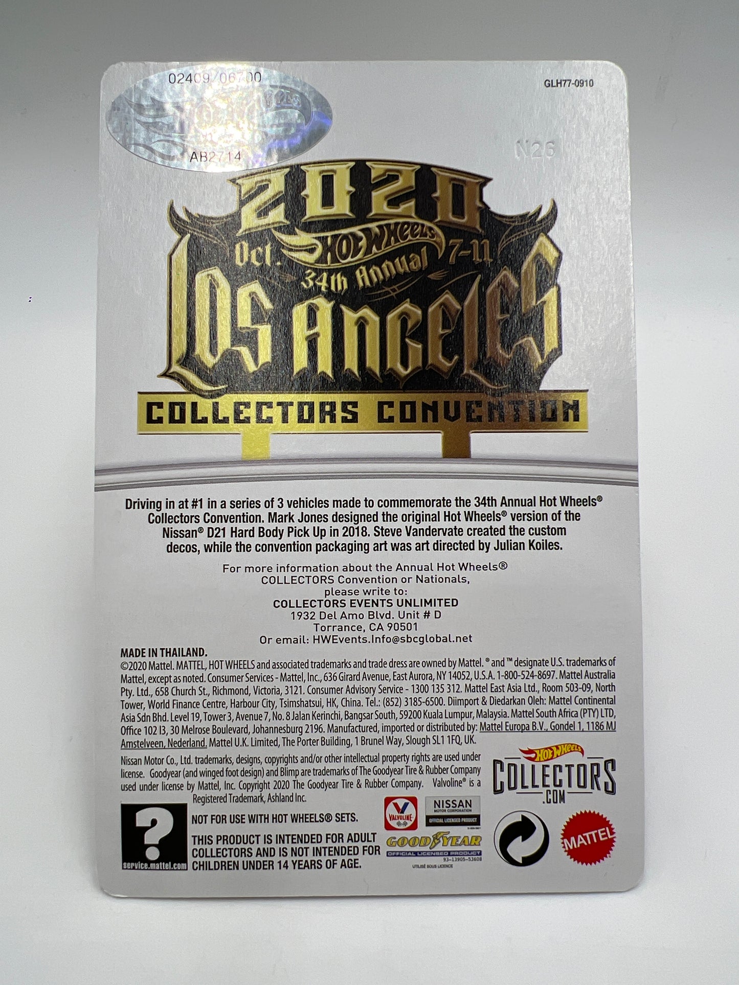 2020 Hot Wheels 34th Annual Collectors Convention LA #2409/6700 93 Nissan D21 Hard Body Custom White W/Protector