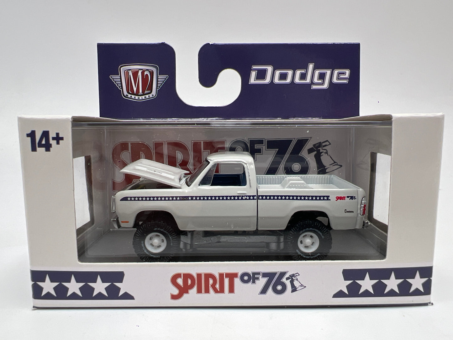 2026 M2 Machines WMTS24 Walmart Exclusive 1976 Dodge D100 Bicentennial White