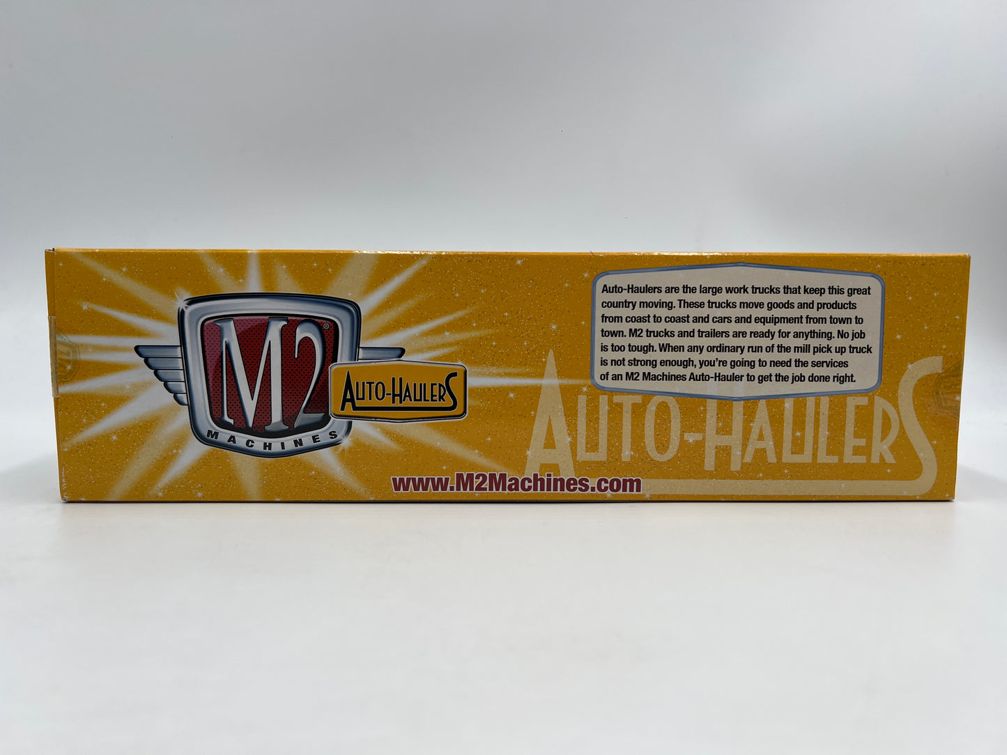 M2 Machines Auto Haulers Premium Edition 1957 Dodge COE & B&M Trailer R11