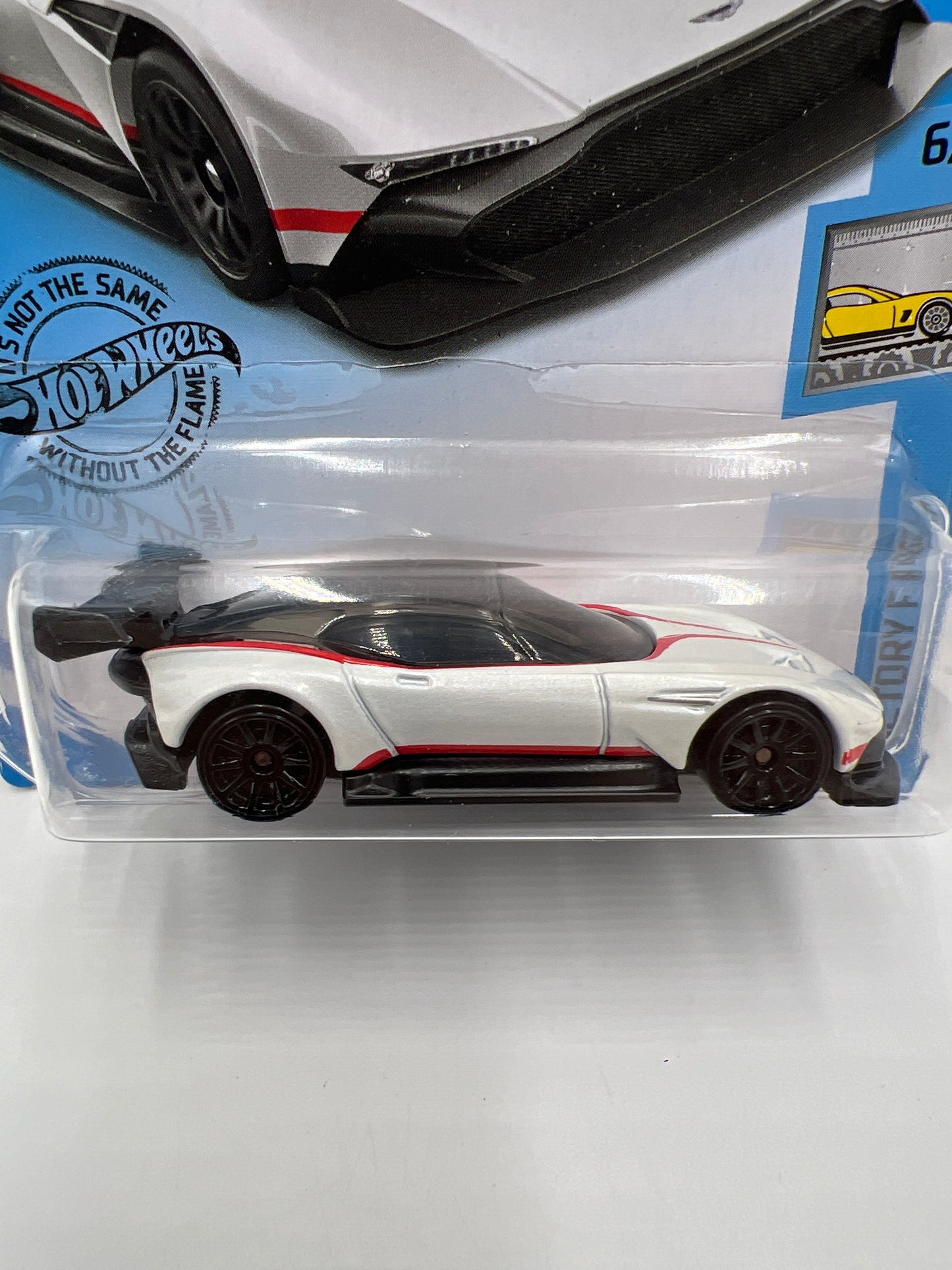2020 Hot Wheels Factory Fresh #88 Aston Martin Vulcan White 106C