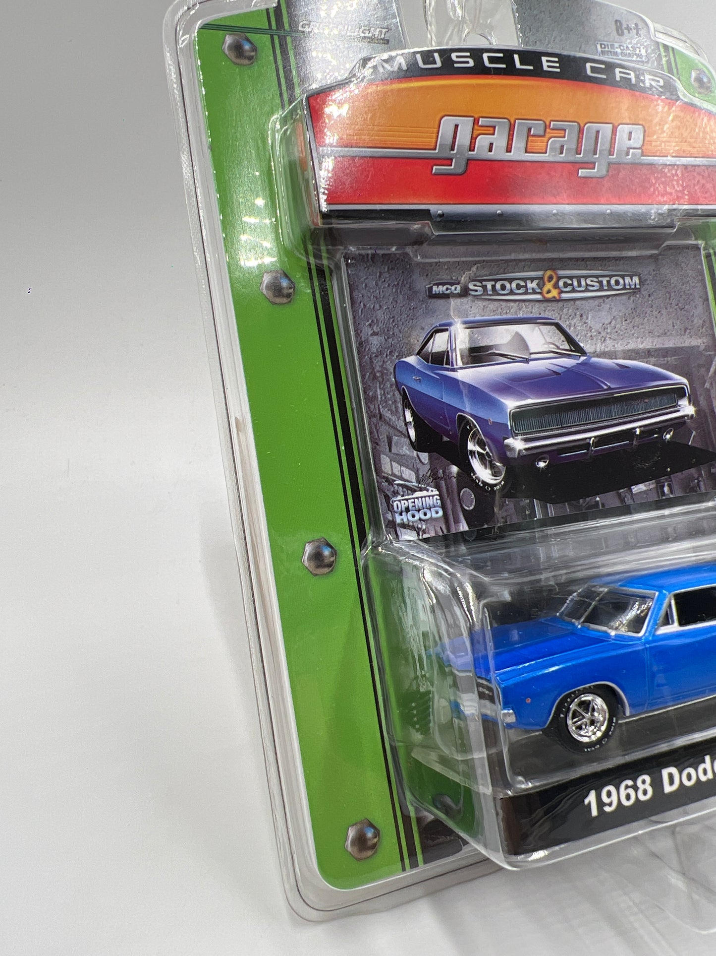 Greenlight Muscle Car Garage Series 6 1968 Dodge Charger R/T Blue