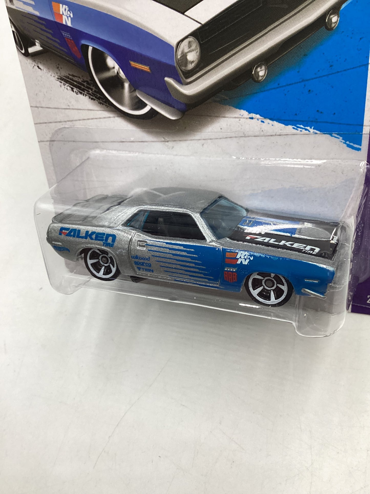 2013 Hot Wheels #247 70 Plymouth AAR Cuda Falken Silver 41C